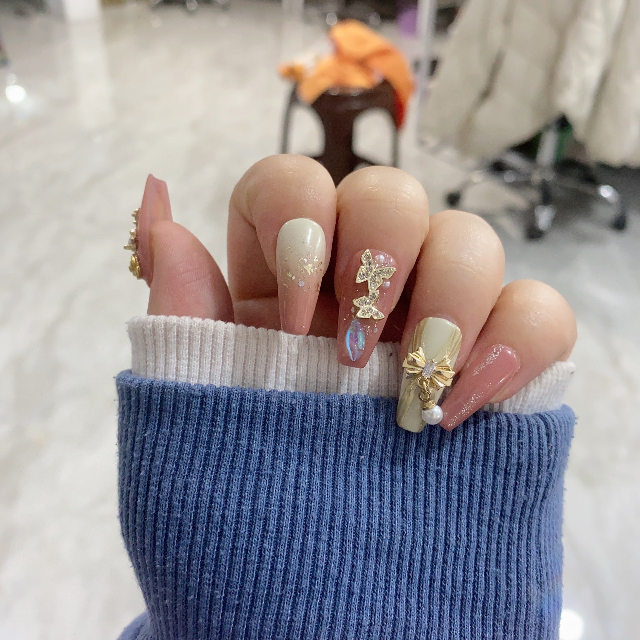 Full Cover Butterfly Decal Press-On Nails | Wearable & Detachable Nail Patches