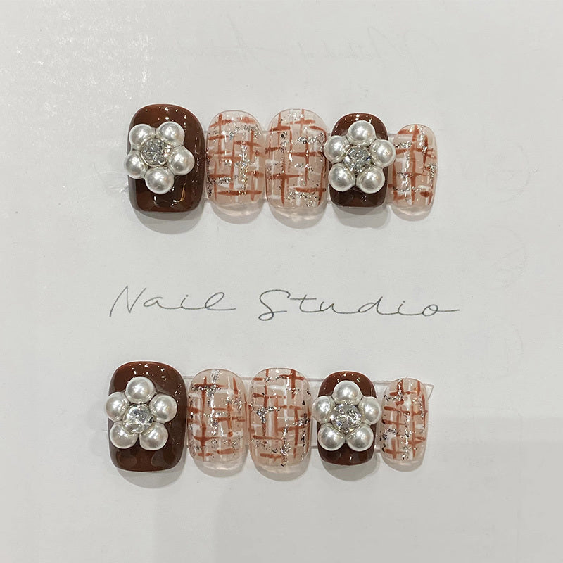 Elegant Autumn/Winter Bride Nail Patch | Ready-to-Wear Finished Manicure